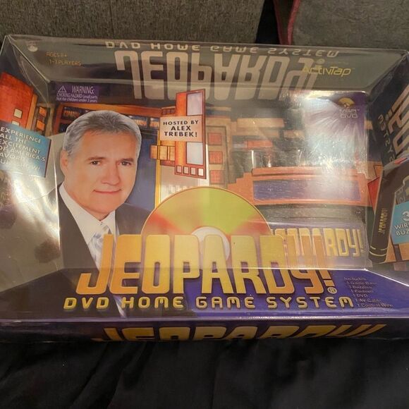 JEOPARDY! ALEX TREBEK DVD HOME GAME SYSTEM W/ WIRELESS BUZZERS 2007 NEW UNOPENED - Picture 2 of 4